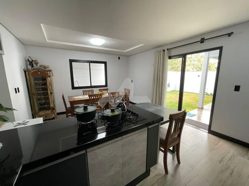 Sobrado à venda, 178m2 em Vila Industrial, Toledo - PR - imagem 7 Foto 7 de Sobrado à venda, 178m2 em Vila Industrial, Toledo - PR