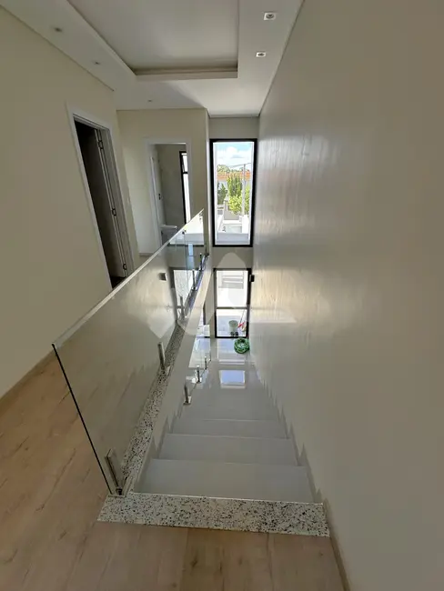 Sobrado à venda, 170m2 em Jardim Gisela, Toledo - PR - imagem 7 Foto 7 de Sobrado à venda, 170m2 em Jardim Gisela, Toledo - PR