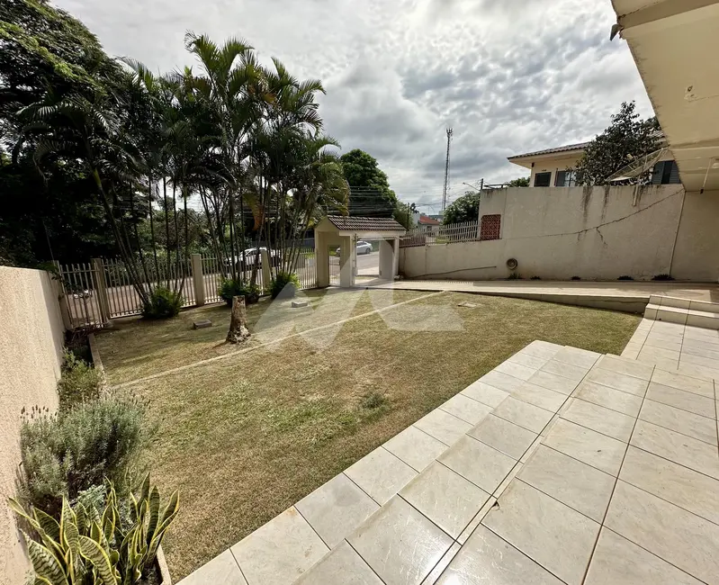 Casa com 3 quartos à venda, 252m2 em Tocantins, Toledo - PR - imagem 8 Foto 8 de Casa com 3 quartos à venda, 252m2 em Tocantins, Toledo - PR