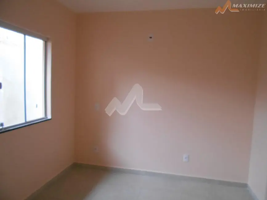 Foto 6 de Casa com 2 quartos para alugar, 120m2 em Jardim Coopagro, Toledo - PR