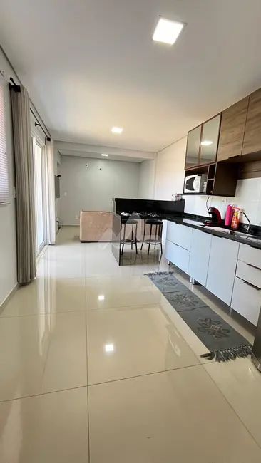Apartamento com 2 quartos à venda, 84m2 em Toledo - PR - imagem 7 Foto 7 de Apartamento com 2 quartos à venda, 84m2 em Toledo - PR