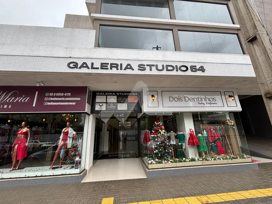 Foto 2 de Sala Comercial para alugar, 37m2 em Centro, Toledo - PR