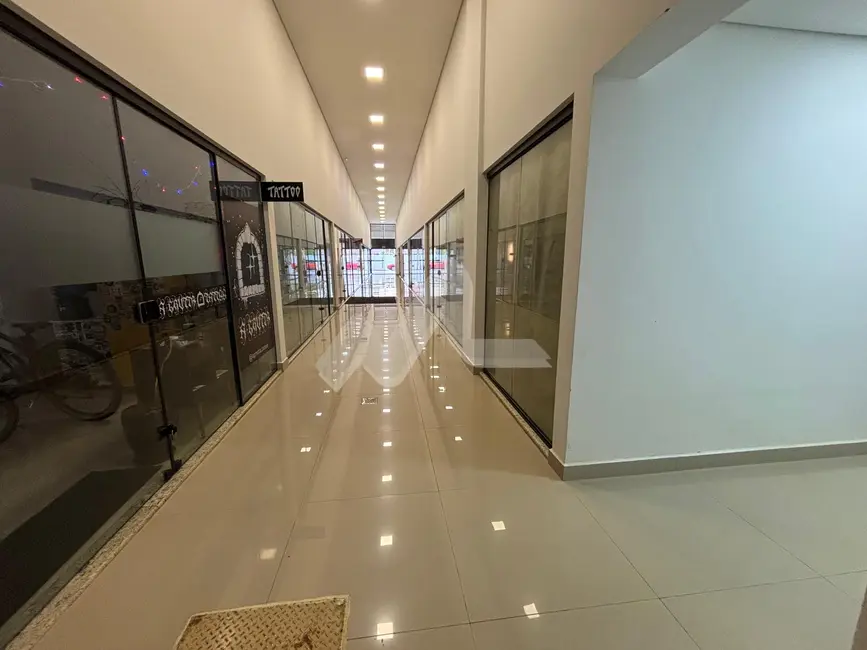 Foto 8 de Sala Comercial para alugar, 37m2 em Centro, Toledo - PR