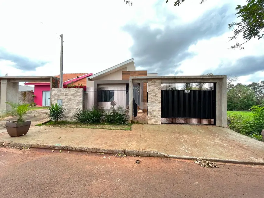 Foto 1 de Casa com 1 quarto para alugar, 51m2 em Jardim Coopagro, Toledo - PR