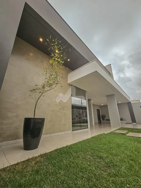 Casa com 2 quartos à venda, 210m2 em Tocantins, Toledo - PR - imagem 2 Foto 2 de Casa com 2 quartos à venda, 210m2 em Tocantins, Toledo - PR