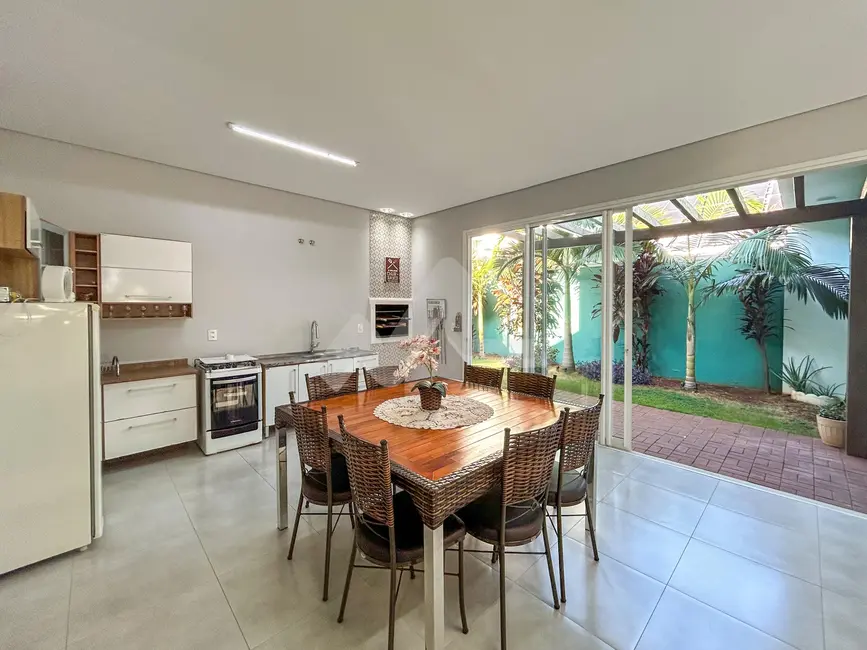 Foto 5 de Casa com 1 quarto à venda, 204m2 em Jardim Pancera, Toledo - PR