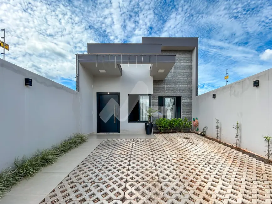 Foto 1 de Casa com 2 quartos à venda, 125m2 em Vila Industrial, Toledo - PR