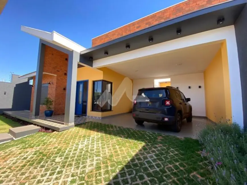 Foto 1 de Casa com 2 quartos à venda, 180m2 em Tocantins, Toledo - PR