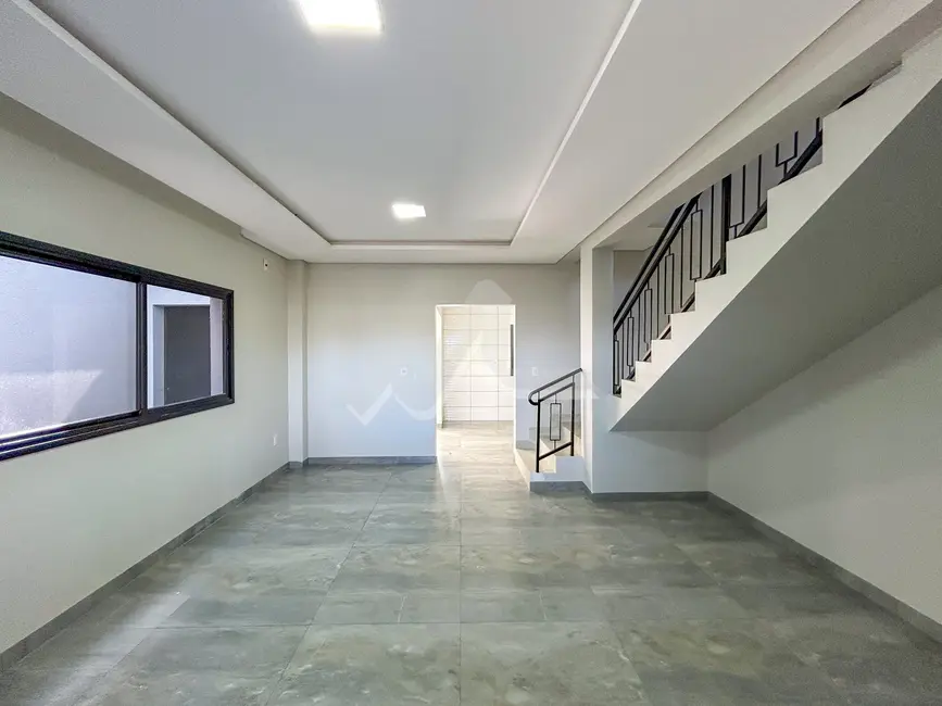 Sobrado com 2 quartos à venda, 160m2 em Vila Becker, Toledo - PR - imagem 3 Foto 3 de Sobrado com 2 quartos à venda, 160m2 em Vila Becker, Toledo - PR
