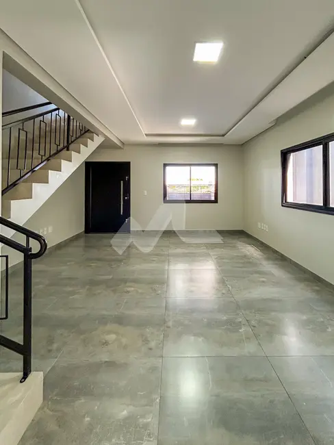 Sobrado com 2 quartos à venda, 160m2 em Vila Becker, Toledo - PR - imagem 4 Foto 4 de Sobrado com 2 quartos à venda, 160m2 em Vila Becker, Toledo - PR