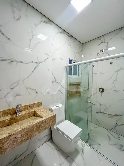 Casa com 2 quartos à venda, 111m2 em Jardim Gisela, Toledo - PR - imagem 9 Foto 9 de Casa com 2 quartos à venda, 111m2 em Jardim Gisela, Toledo - PR