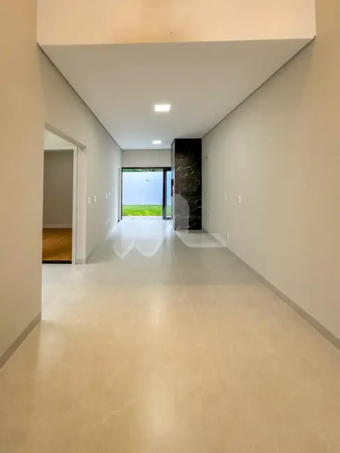 Casa com 2 quartos à venda, 115m2 em Vila Becker, Toledo - PR - imagem 3 Foto 3 de Casa com 2 quartos à venda, 115m2 em Vila Becker, Toledo - PR