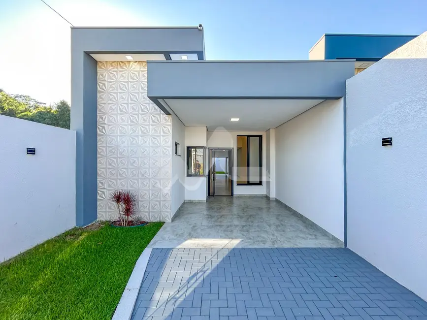 Foto 1 de Casa com 2 quartos à venda, 115m2 em Vila Becker, Toledo - PR