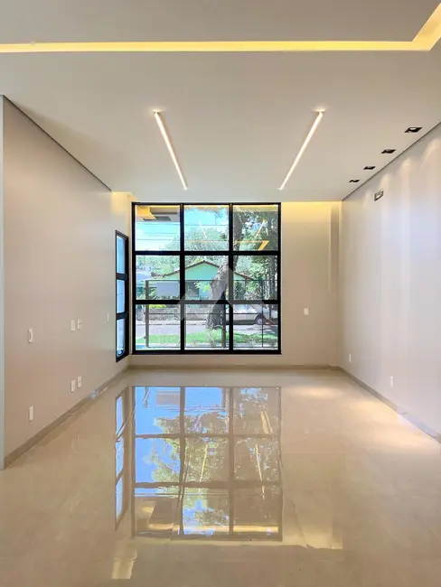 Casa com 1 quarto à venda, 230m2 em Vila Industrial, Toledo - PR - imagem 3 Foto 3 de Casa com 1 quarto à venda, 230m2 em Vila Industrial, Toledo - PR