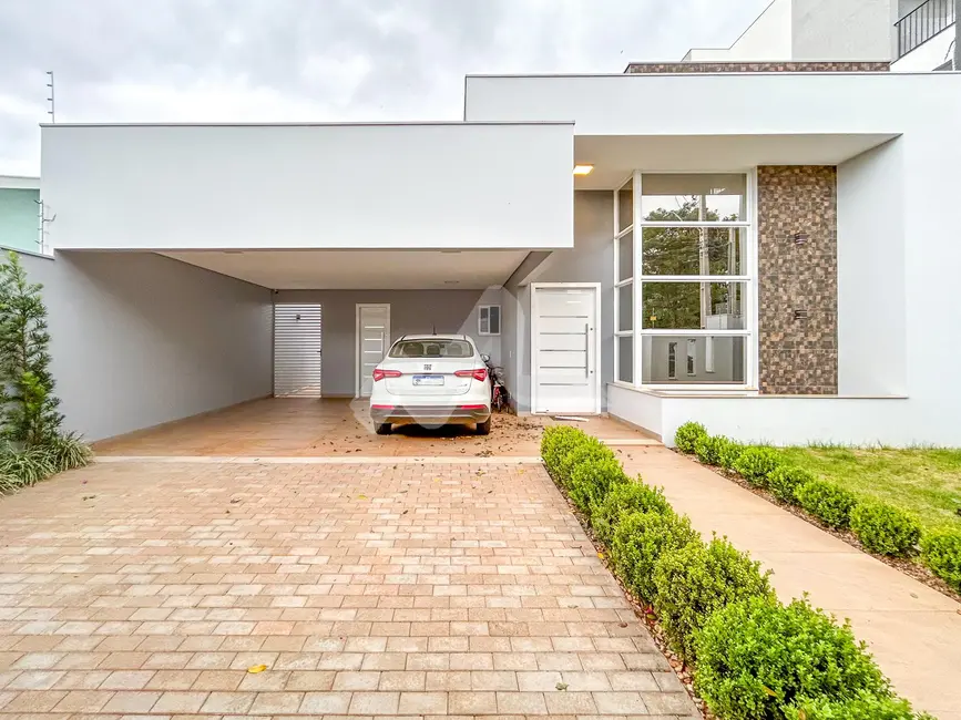 Foto 1 de Casa com 2 quartos à venda, 197m2 em Jardim Pancera, Toledo - PR