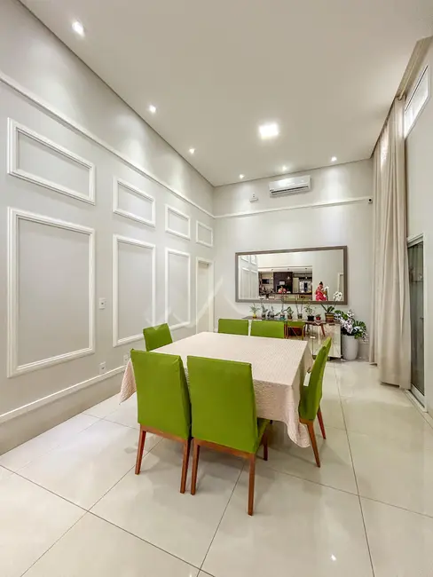 Casa com 2 quartos à venda, 197m2 em Jardim Pancera, Toledo - PR - imagem 6 Foto 6 de Casa com 2 quartos à venda, 197m2 em Jardim Pancera, Toledo - PR