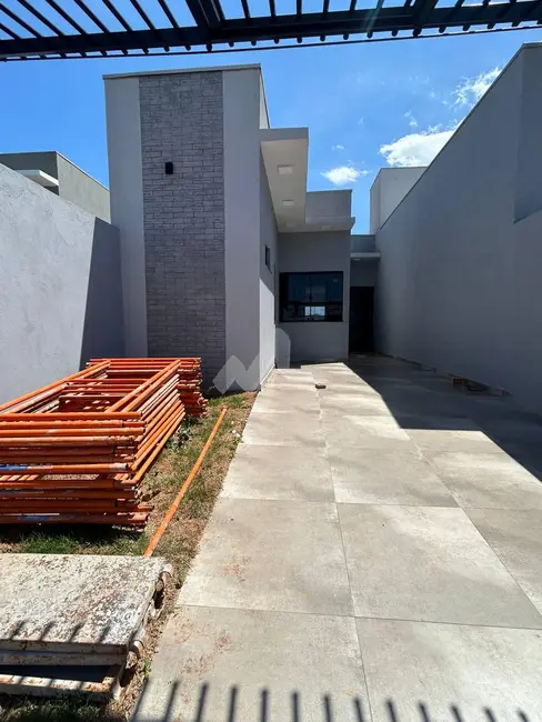 Foto 1 de Casa com 1 quarto à venda, 57m2 em Pinheirinho, Toledo - PR