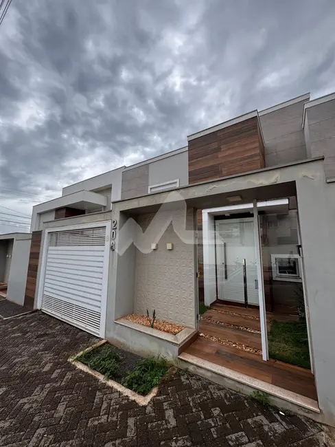 Sobrado com 2 quartos para alugar, 150m2 em Tocantins, Toledo - PR - imagem 3 Foto 3 de Sobrado com 2 quartos para alugar, 150m2 em Tocantins, Toledo - PR