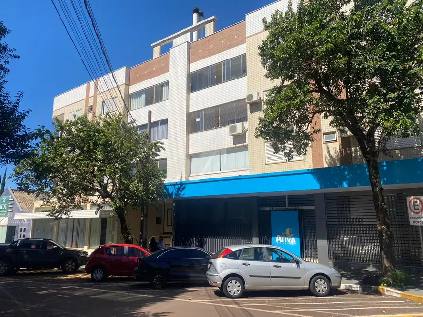 Foto 1 de Apartamento com 2 quartos à venda e para alugar, 130m2 em Centro, Toledo - PR