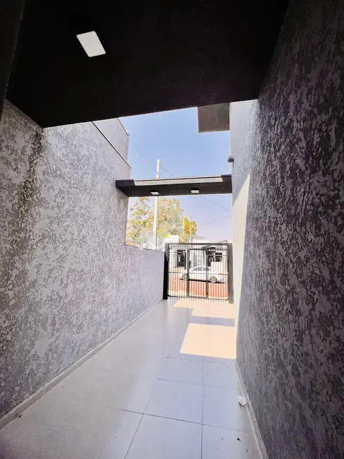 Casa com 2 quartos à venda, 54m2 em Pinheirinho, Toledo - PR - imagem 8 Foto 8 de Casa com 2 quartos à venda, 54m2 em Pinheirinho, Toledo - PR