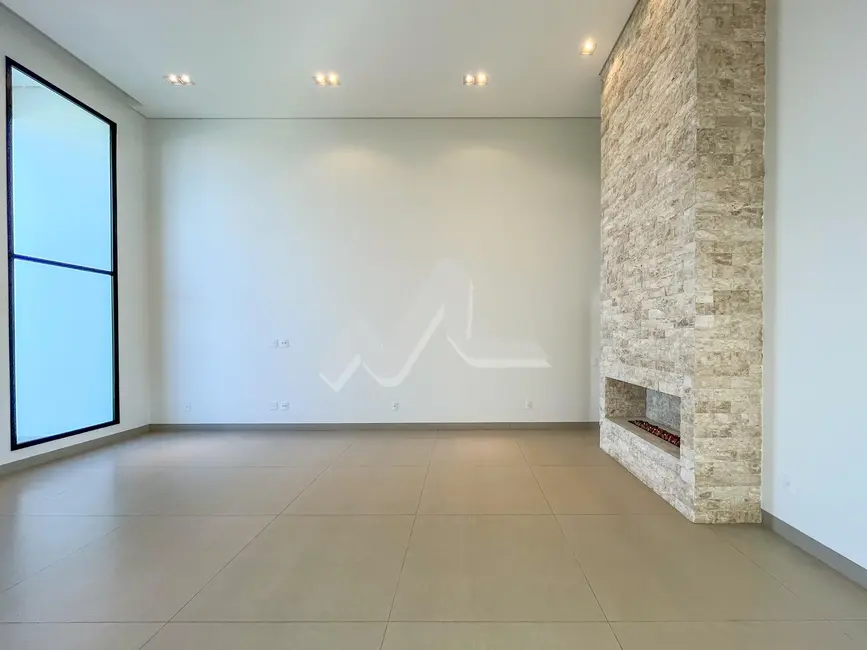 Casa com 3 quartos à venda, 235m2 em Tocantins, Toledo - PR - imagem 8 Foto 8 de Casa com 3 quartos à venda, 235m2 em Tocantins, Toledo - PR