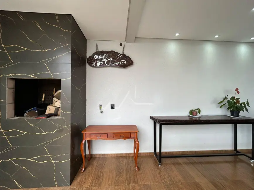 Sobrado com 2 quartos à venda, 140m2 em Jardim Europa, Toledo - PR - imagem 8 Foto 8 de Sobrado com 2 quartos à venda, 140m2 em Jardim Europa, Toledo - PR