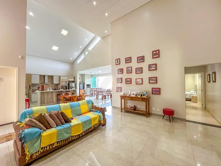 Casa com 2 quartos à venda, 200m2 em Jardim Porto Alegre, Toledo - PR - imagem 6 Foto 6 de Casa com 2 quartos à venda, 200m2 em Jardim Porto Alegre, Toledo - PR