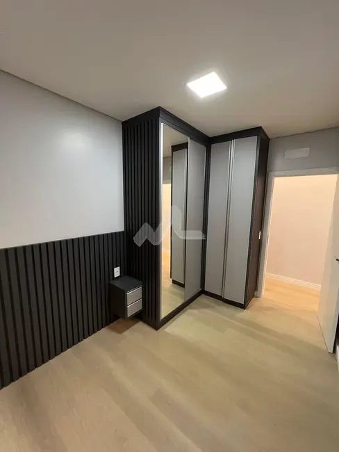 Casa com 2 quartos à venda, 108m2 em Jardim Gisela, Toledo - PR - imagem 8 Foto 8 de Casa com 2 quartos à venda, 108m2 em Jardim Gisela, Toledo - PR
