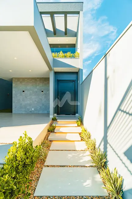 Sobrado com 2 quartos à venda, 190m2 em Tocantins, Toledo - PR - imagem 3 Foto 3 de Sobrado com 2 quartos à venda, 190m2 em Tocantins, Toledo - PR