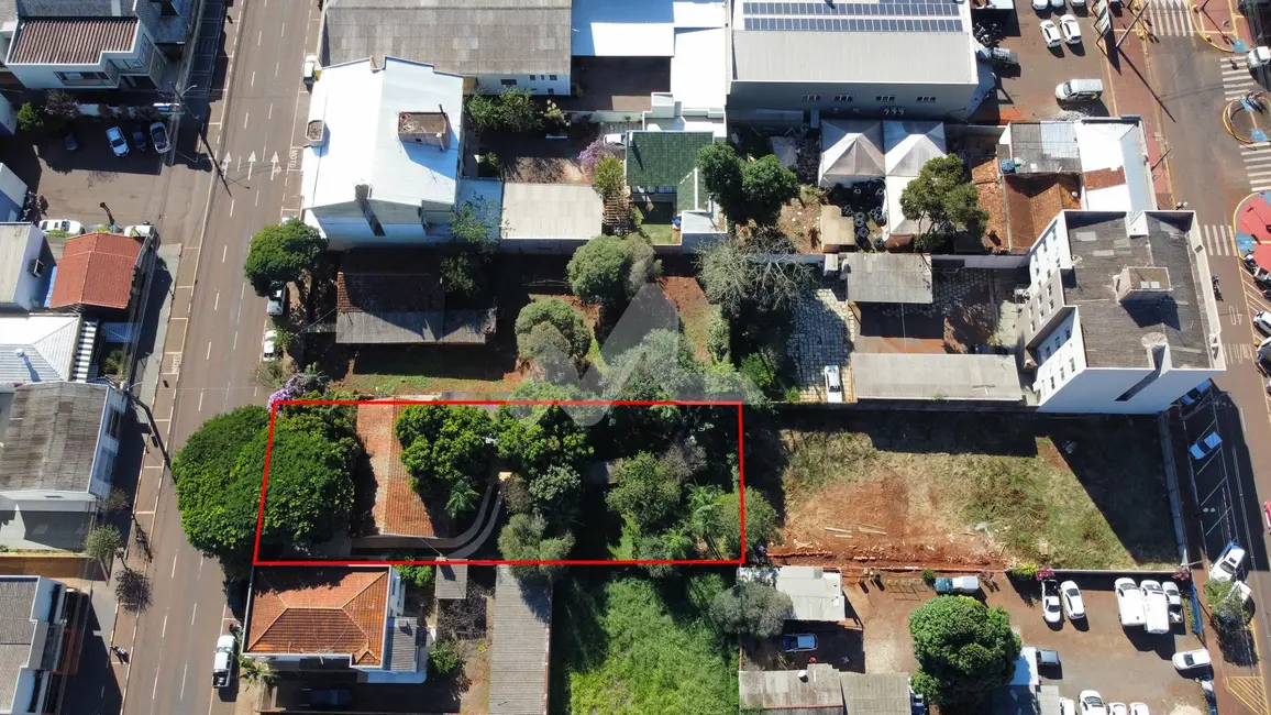 Terreno / Lote à venda, 900m2 em Centro, Toledo - PR - imagem 3 Foto 3 de Terreno / Lote à venda, 900m2 em Centro, Toledo - PR