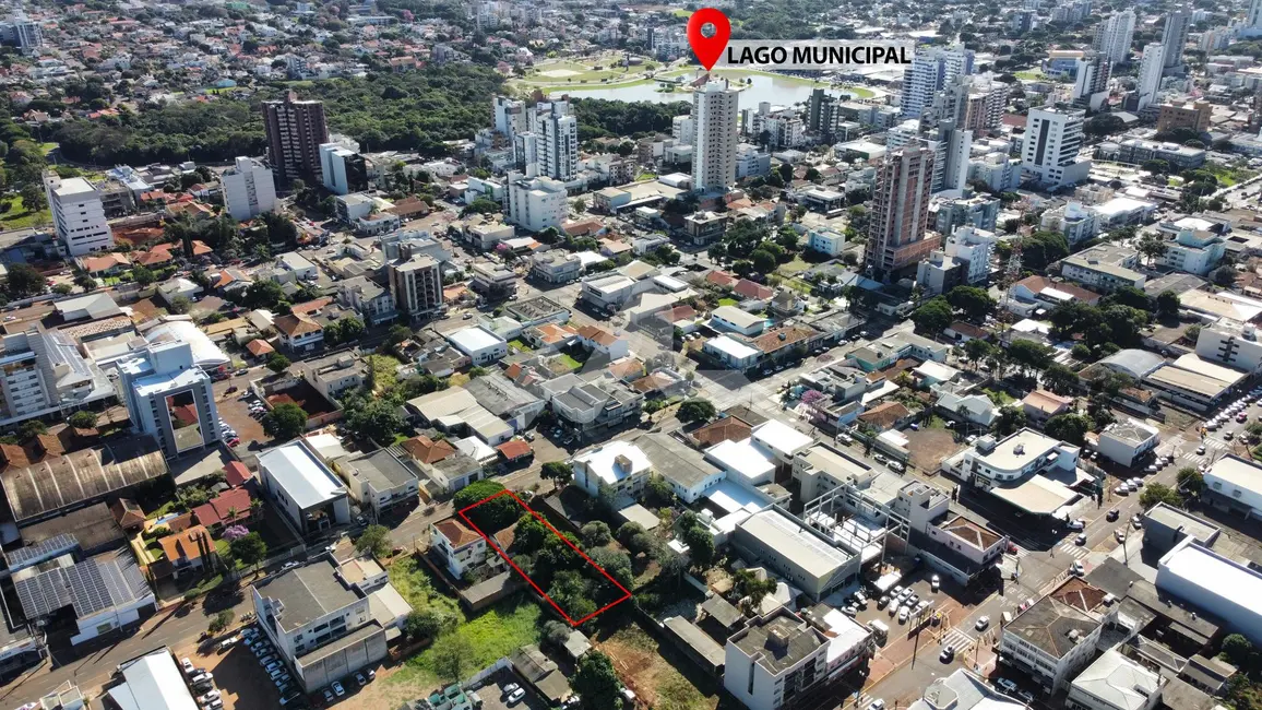 Terreno / Lote à venda, 900m2 em Centro, Toledo - PR - imagem 2 Foto 2 de Terreno / Lote à venda, 900m2 em Centro, Toledo - PR