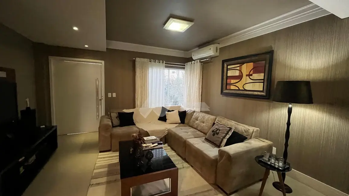 Casa à venda, 236m2 em Centro, Toledo - PR - imagem 15 Foto 15 de Casa à venda, 236m2 em Centro, Toledo - PR