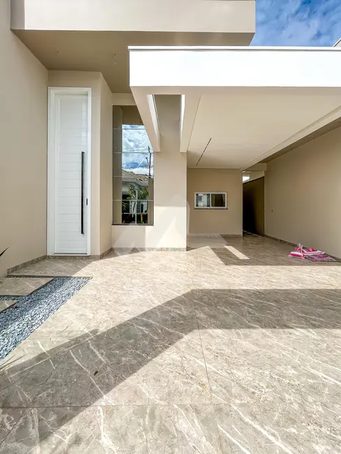 Foto 2 de Casa com 2 quartos à venda, 126m2 em Tocantins, Toledo - PR