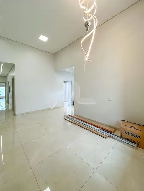 Casa com 2 quartos à venda, 126m2 em Tocantins, Toledo - PR - imagem 4 Foto 4 de Casa com 2 quartos à venda, 126m2 em Tocantins, Toledo - PR