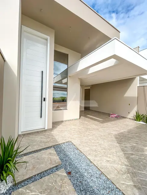 Casa com 2 quartos à venda, 126m2 em Tocantins, Toledo - PR - imagem 3 Foto 3 de Casa com 2 quartos à venda, 126m2 em Tocantins, Toledo - PR