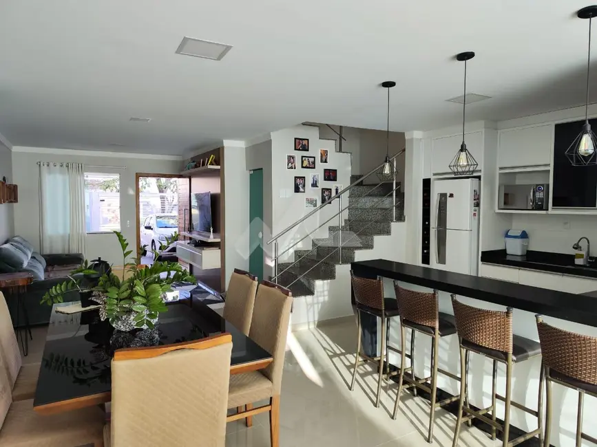 Sobrado com 2 quartos à venda, 131m2 em Jardim Pancera, Toledo - PR - imagem 4 Foto 4 de Sobrado com 2 quartos à venda, 131m2 em Jardim Pancera, Toledo - PR