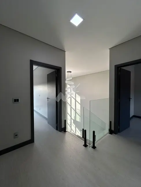 Sobrado com 2 quartos à venda, 174m2 em Tocantins, Toledo - PR - imagem 8 Foto 8 de Sobrado com 2 quartos à venda, 174m2 em Tocantins, Toledo - PR