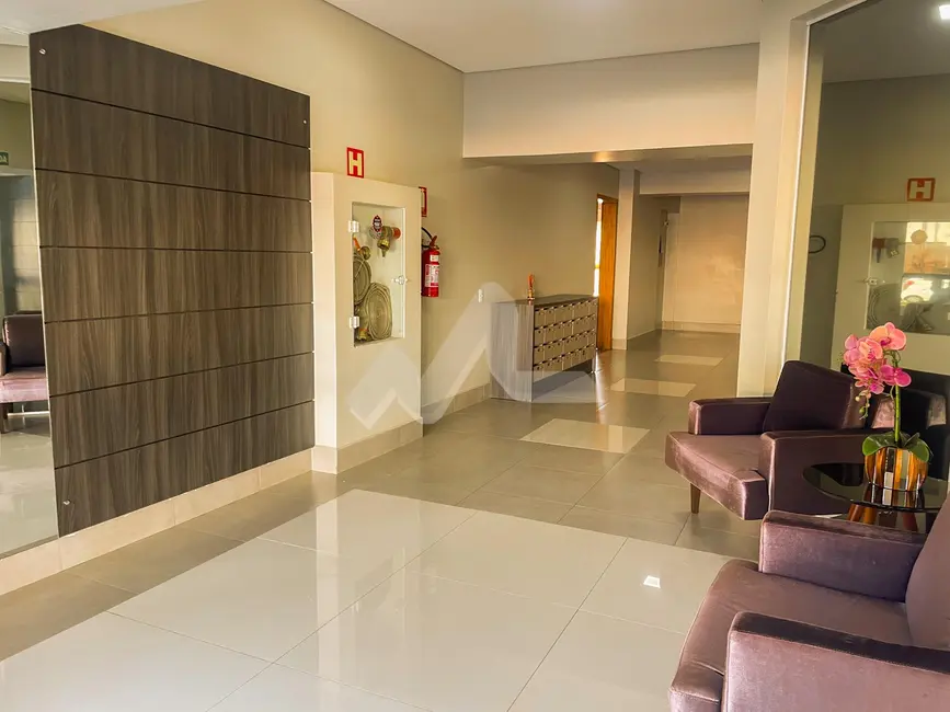 Foto 5 de Apartamento com 2 quartos para alugar, 127m2 em Centro, Toledo - PR