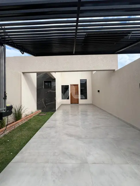 Casa com 1 quarto à venda, 107m2 em Jardim Coopagro, Toledo - PR - imagem 3 Foto 3 de Casa com 1 quarto à venda, 107m2 em Jardim Coopagro, Toledo - PR