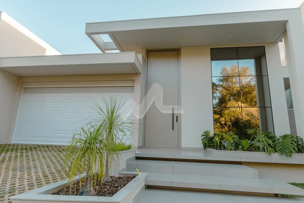 Casa com 3 quartos à venda, 327m2 em Vila Industrial, Toledo - PR - imagem 2 Foto 2 de Casa com 3 quartos à venda, 327m2 em Vila Industrial, Toledo - PR