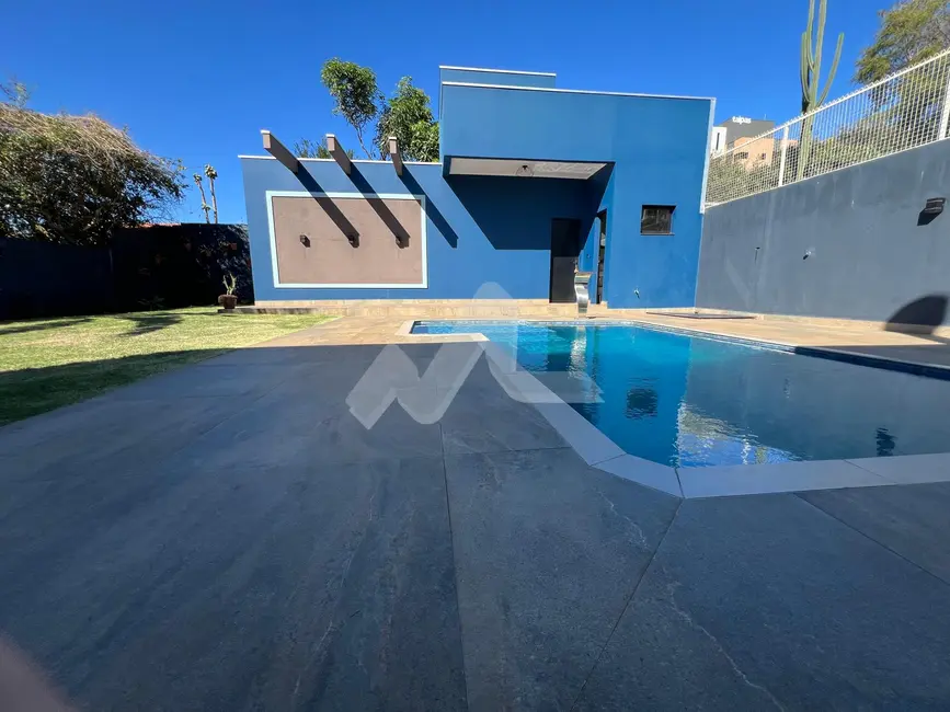 Casa com 3 quartos à venda, 175m2 em Jardim La Salle, Toledo - PR - imagem 5 Foto 5 de Casa com 3 quartos à venda, 175m2 em Jardim La Salle, Toledo - PR