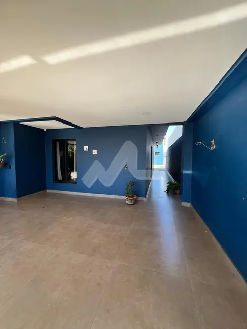 Foto 2 de Casa com 3 quartos à venda, 175m2 em Jardim La Salle, Toledo - PR