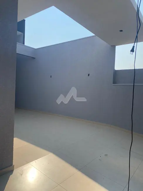 Casa à venda em Toledo - PR - imagem 18 Foto 18 de Casa à venda em Toledo - PR