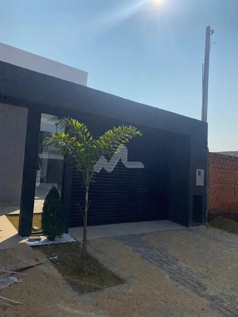 Casa à venda em Toledo - PR - imagem 17 Foto 17 de Casa à venda em Toledo - PR