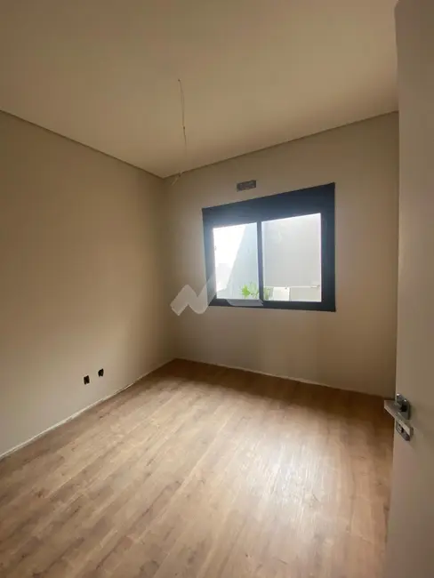 Foto 2 de Casa à venda, 73m2 em Toledo - PR