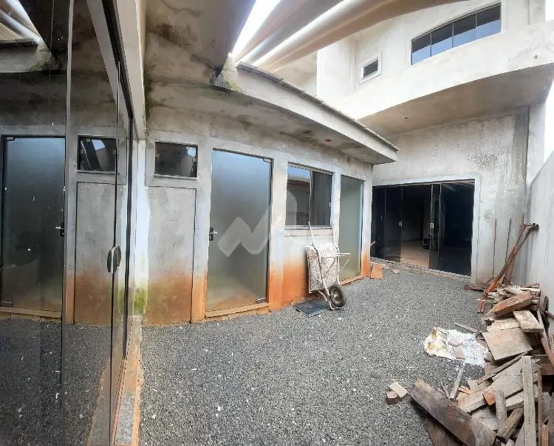 Foto 2 de Sobrado com 2 quartos à venda, 201m2 em Centro, Vera Cruz Do Oeste - PR