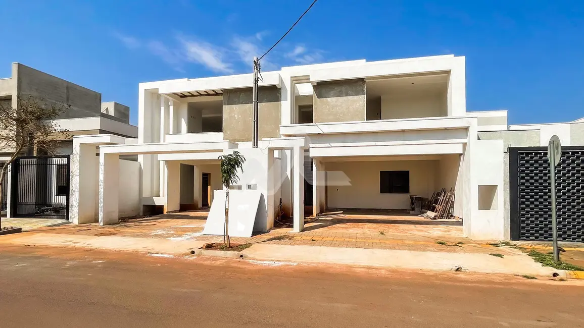 Casa com 2 quartos à venda, 154m2 em Tocantins, Toledo - PR - imagem 3 Foto 3 de Casa com 2 quartos à venda, 154m2 em Tocantins, Toledo - PR