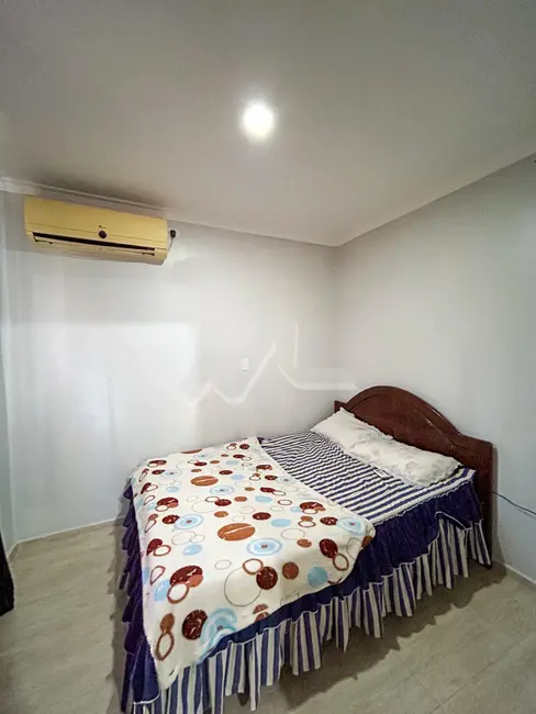 Casa com 2 quartos à venda, 184m2 em Vila Industrial, Toledo - PR - imagem 9 Foto 9 de Casa com 2 quartos à venda, 184m2 em Vila Industrial, Toledo - PR