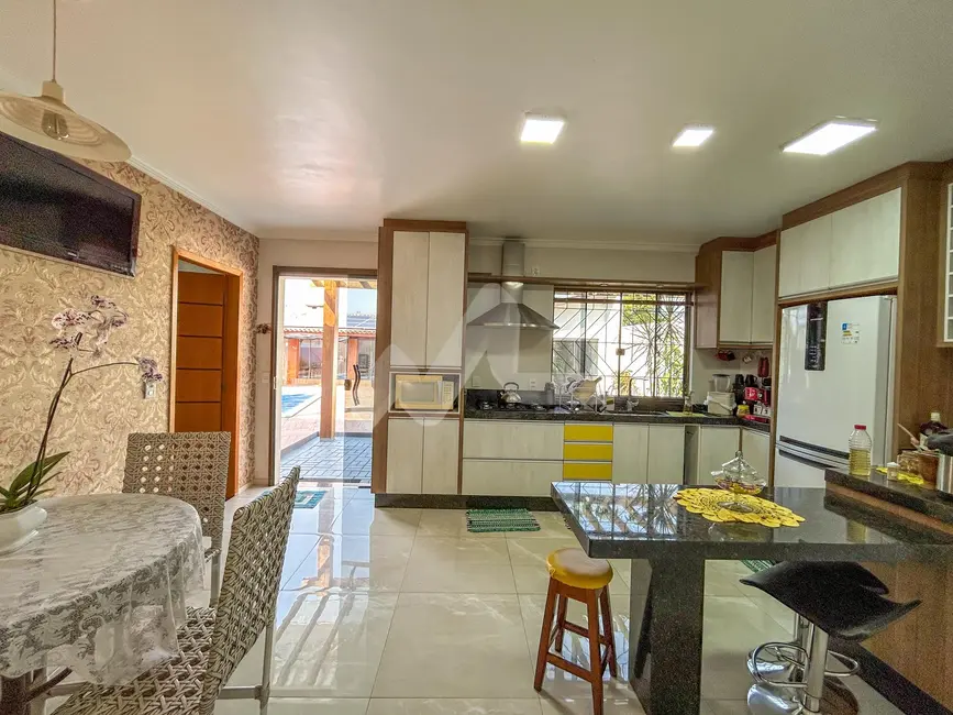 Casa com 2 quartos à venda, 184m2 em Vila Industrial, Toledo - PR - imagem 7 Foto 7 de Casa com 2 quartos à venda, 184m2 em Vila Industrial, Toledo - PR