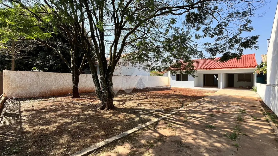 Foto 1 de Casa com 2 quartos à venda, 125m2 em Jardim Gisela, Toledo - PR